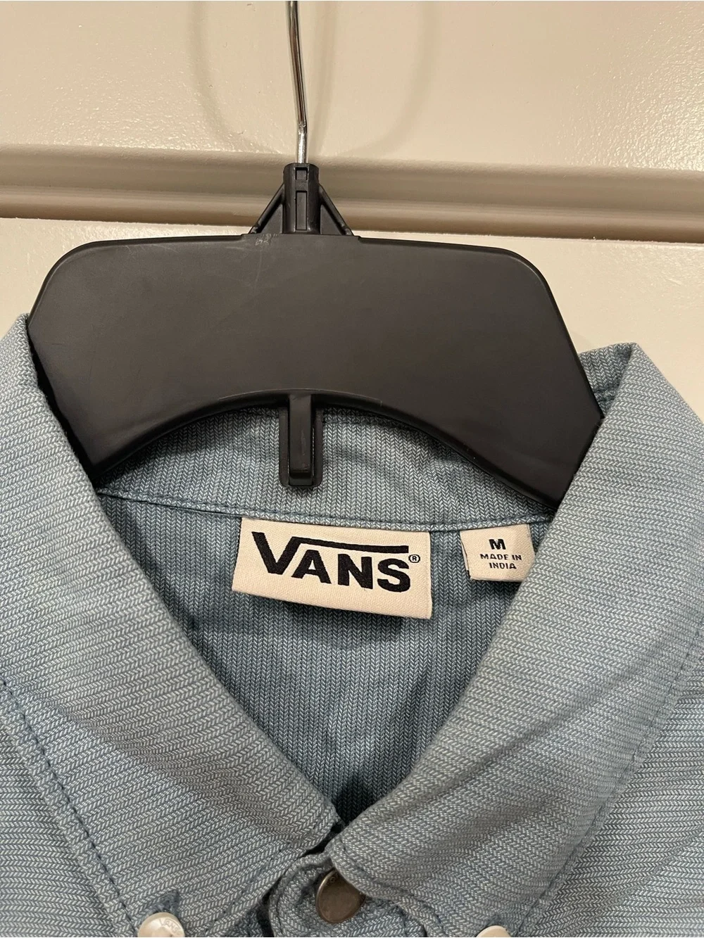 Vans Men’s Short-Sleeve Button-Down Shirt in Dusty Blue
